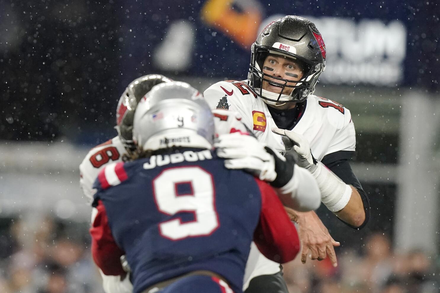 2021 Schedule Roundtable: Buccaneers Offense Quarterback Tom Brady