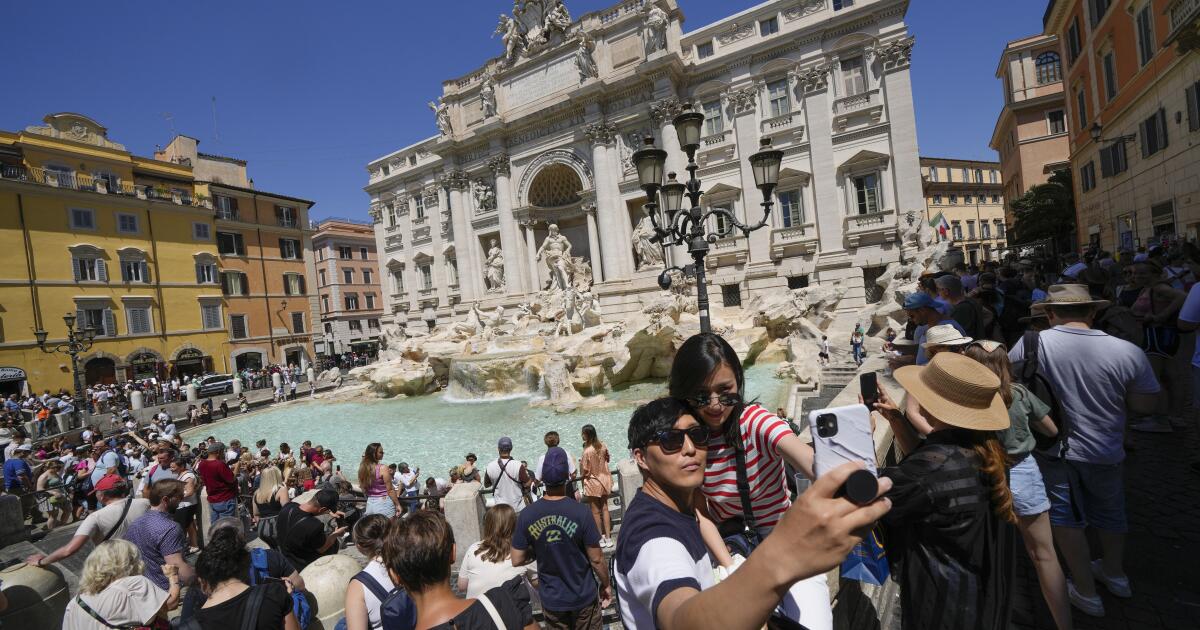 Guide to Ethical Tourism: Navigating Europe's Popular Destinations
