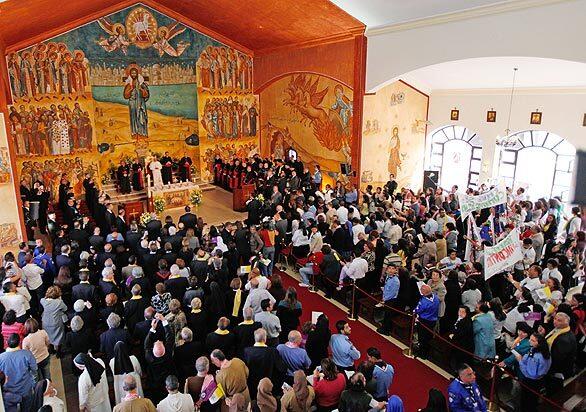 Pope Benedict XVI arrives in Jordan