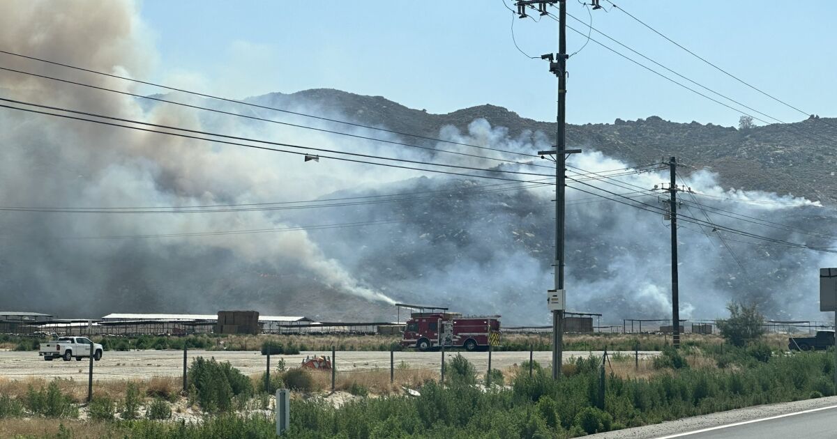 Ramona fire chars hundreds of acres in Riverside County