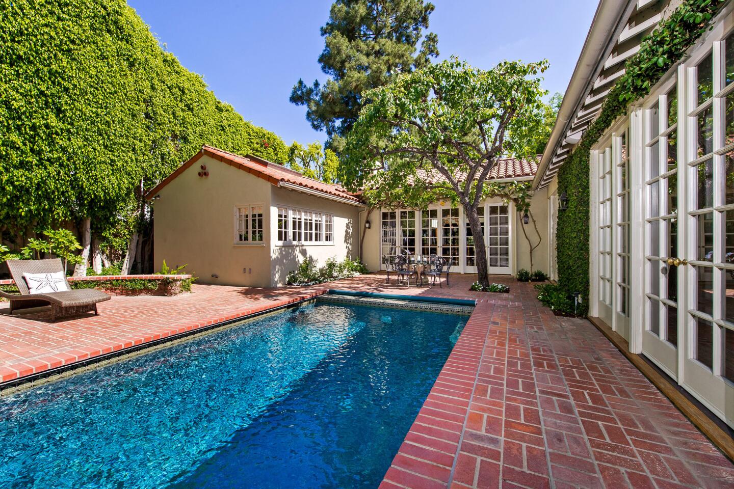 Jodie Foster's Beverly Hills Home