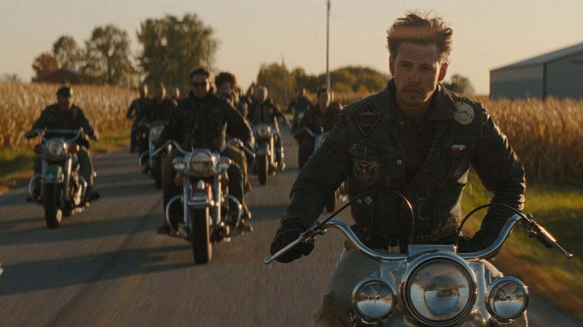'The Bikeriders' review: Austin Butler evokes ’60s cool - Los Angeles Times