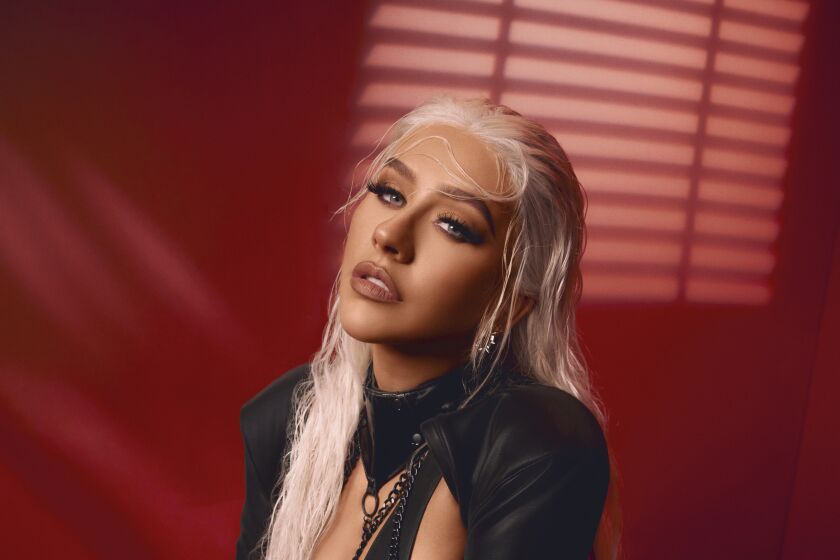 Christina Aguilera presenta poderosa balada como adelanto de disco “La Luz”