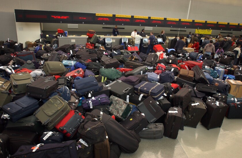 Rate of lost luggage drops more than 60% over seven years - Los Angeles ...