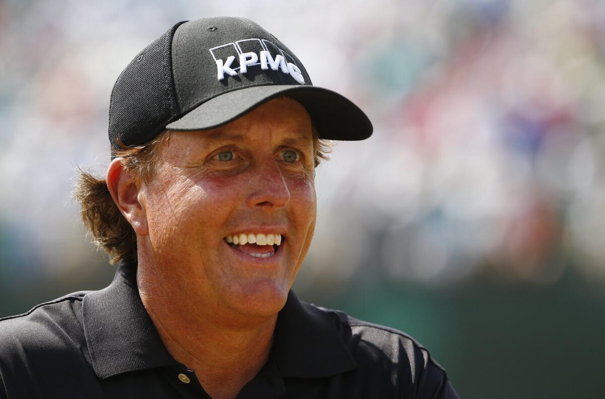 Phil Mickelson has reportedly been cleared of some insider-trading allegations.