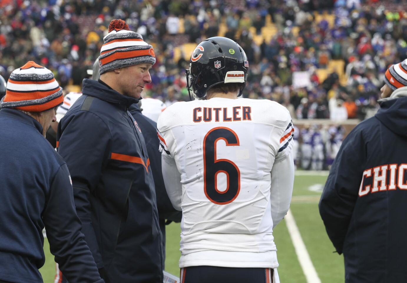 Jay Cutler and offensive coordinator Aaron Kromer after the team's last possession.