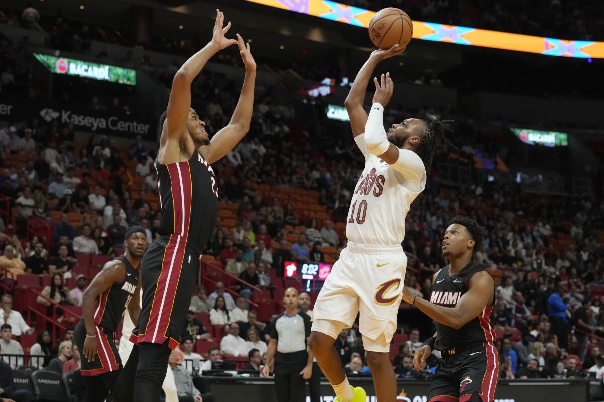 The Playoffs » Em jogo disputado, Miami Heat conquista vitória em cima do  Cleveland Cavaliers » The Playoffs