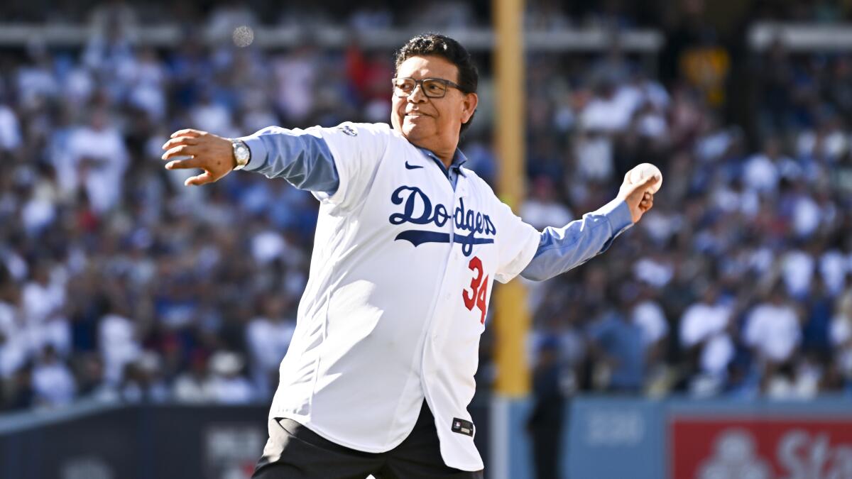 Dodgers set to retire legendary pitcher Fernando Valenzuela's No. 34