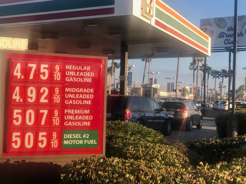 A 7-11 gas station in Mission Beach .