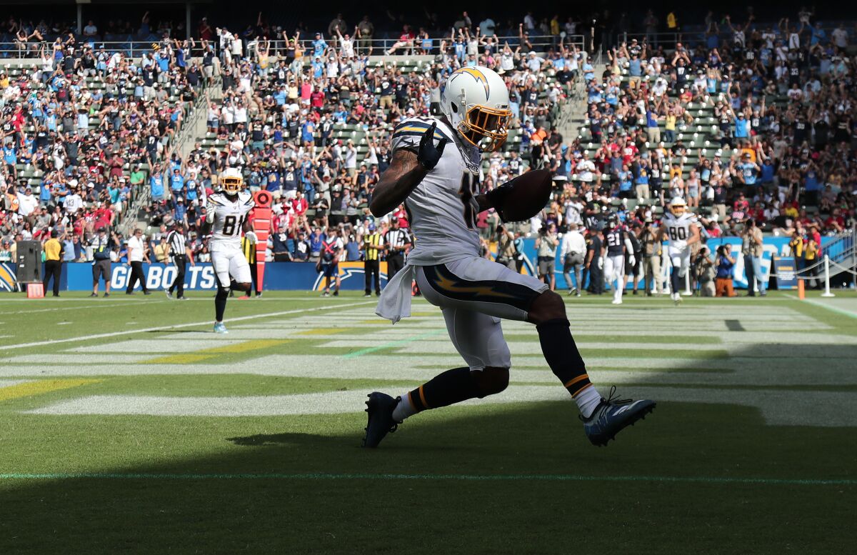 Chargers wide receiver Keenan Allen scores on a 12-yard reception.