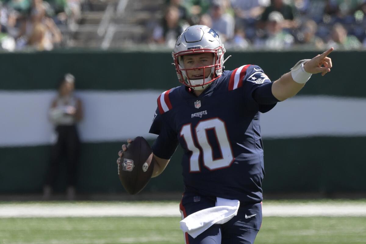 Jones, Patriots breeze past Jets as Wilson throws 4 INTs - The San