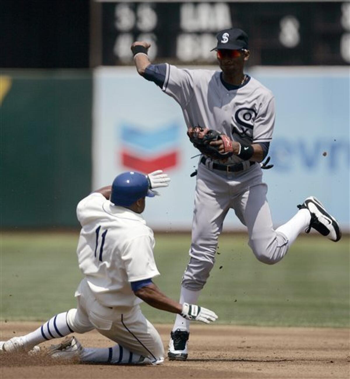 Podsednik lifts White Sox to win