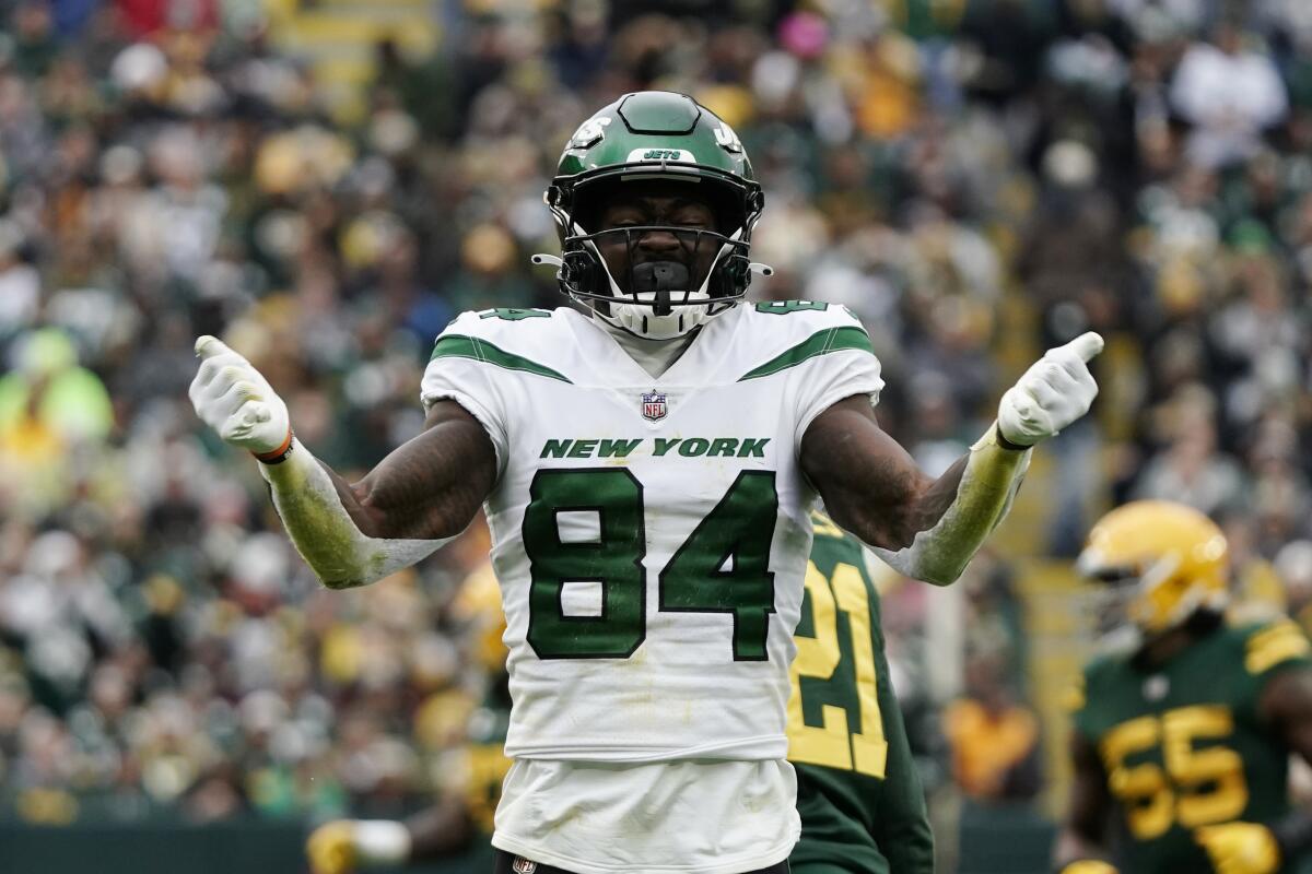 Jets WR Corey Davis out vs. Patriots with knee injury - The San