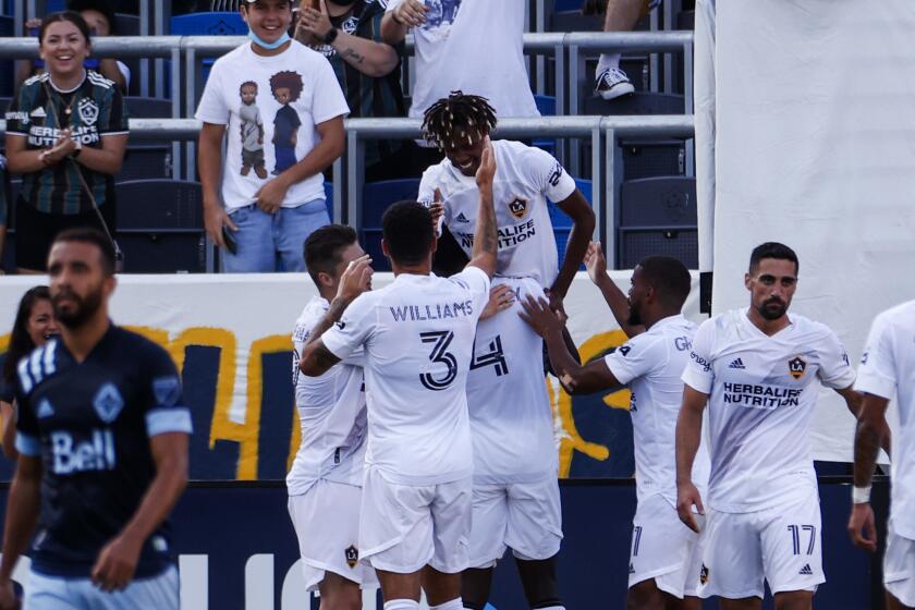 LAFC star Carlos Vela is MLS's best shirt seller as LA Galaxy's Javier  Hernandez comes in fourth