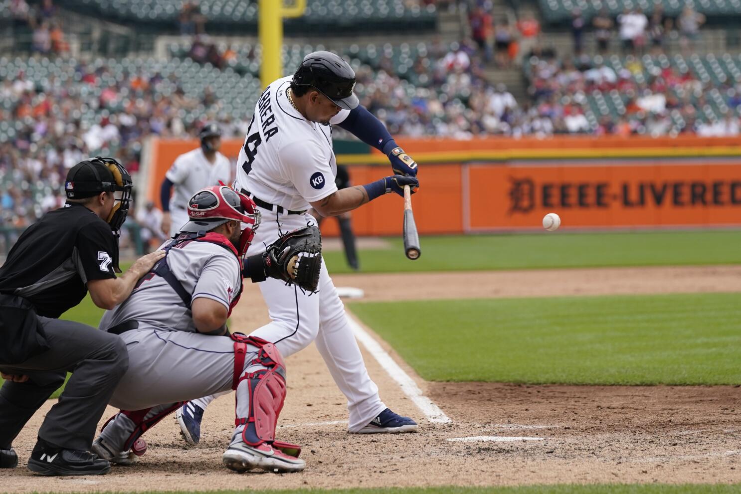 Miguel Cabrera and Terry Francona close careers as Tigers beat Guardians  5-2, World