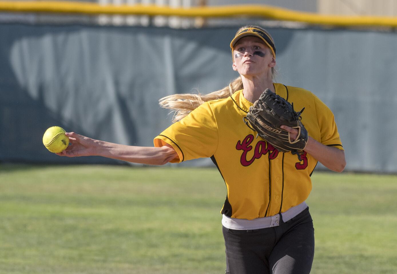 Etancia vs. Costa Mesa in a girls' softball game