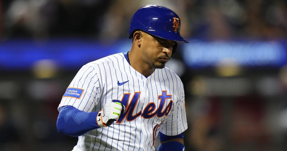 Los Angeles Angels on X: OFFICIAL: The Angels have acquired INF Eduardo  Escobar and cash considerations from the New York Mets in exchange for  minor league right-handed pitchers Landon Marceaux and Coleman