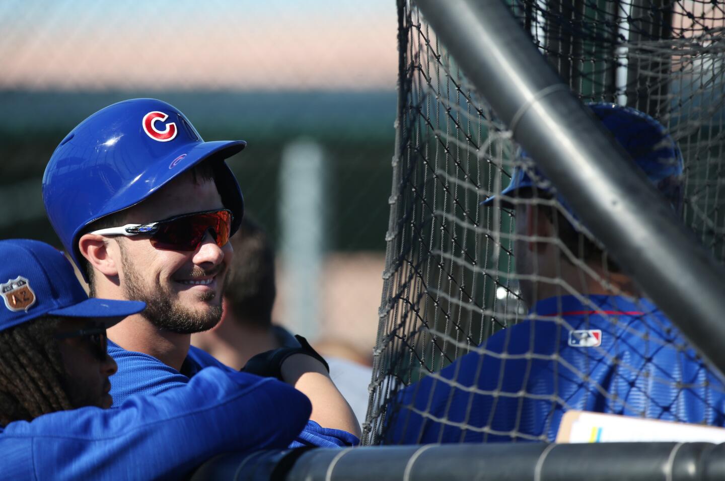 ct-cubs-arrive-at-spring-training-photos-011