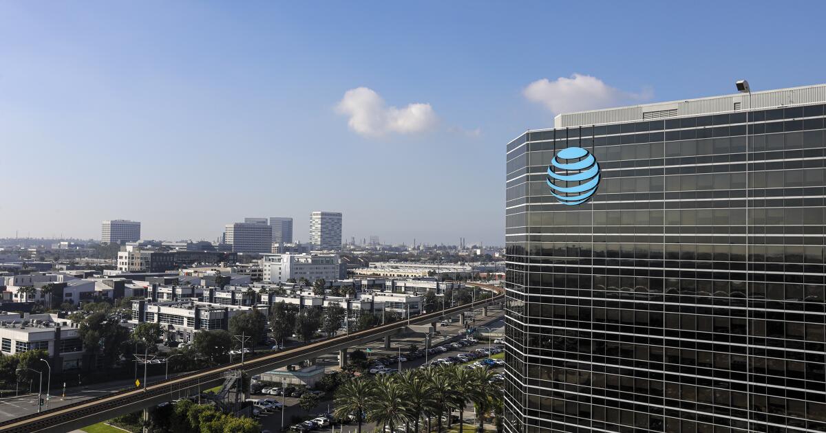 AT&T is preparing to merge media assets with Discovery - Los Angeles Times