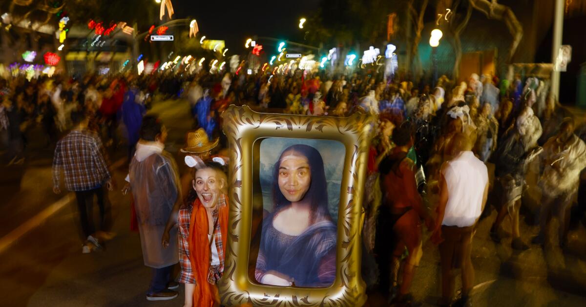 Photos: WeHo's Halloween Carnaval returns for the first time since ... - Los Angeles Times