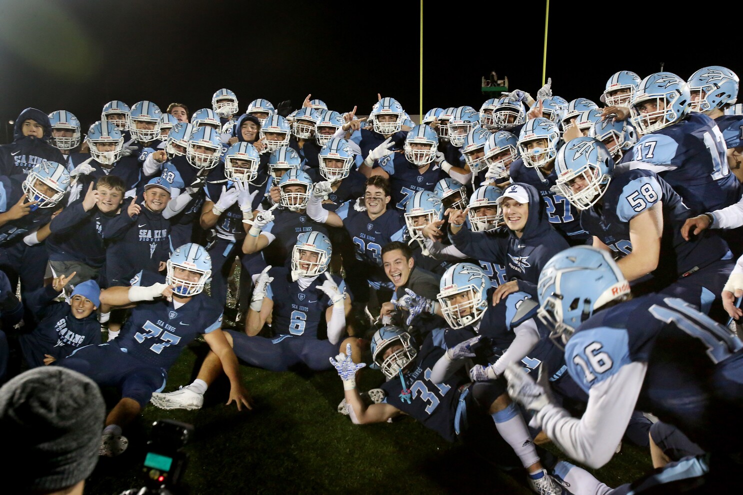 Corona Del Mar Football Gets Payback On Grace Brethren Wins Cif