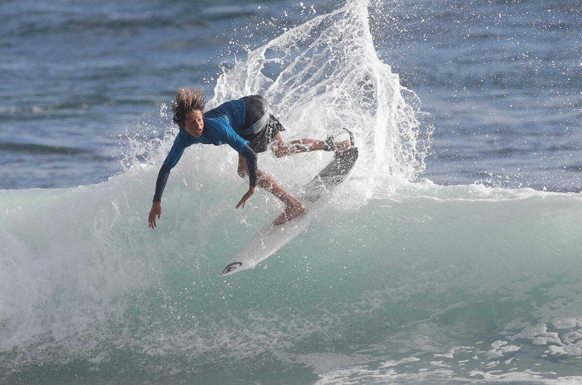 Two-division champion Hudson Saunders performs a backside "hook-in-the-pocket."