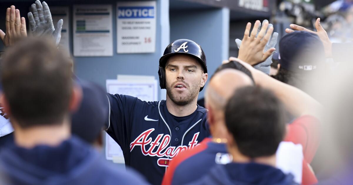 Freddie Freeman agrees to deal with the Los Angeles Dodgers - Los Angeles  Times