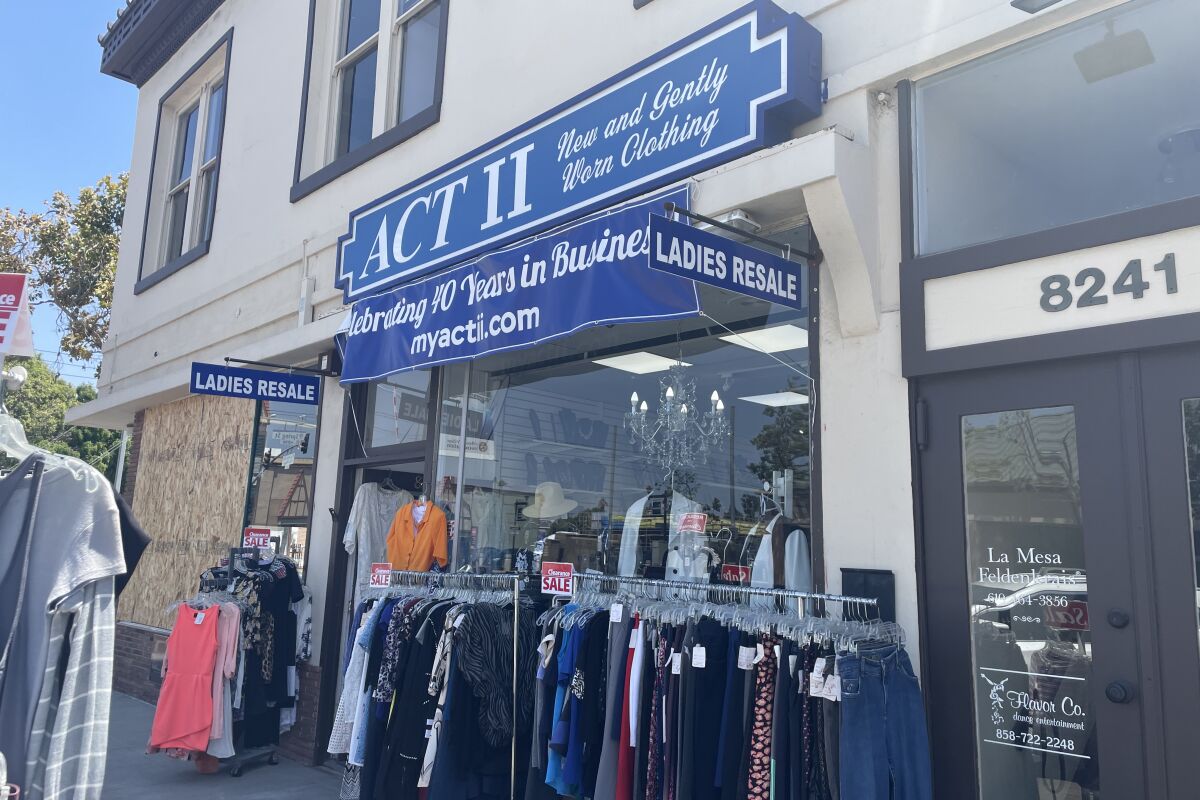 Act II Boutique is a second hand store in San Diego.