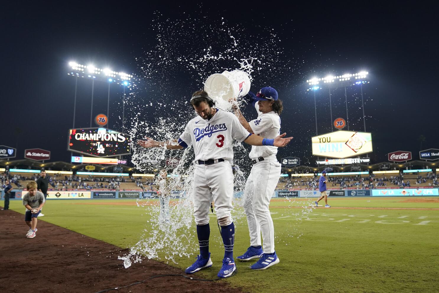 LEADING OFF: MLB win leader Urías goes for Dodgers vs Giants