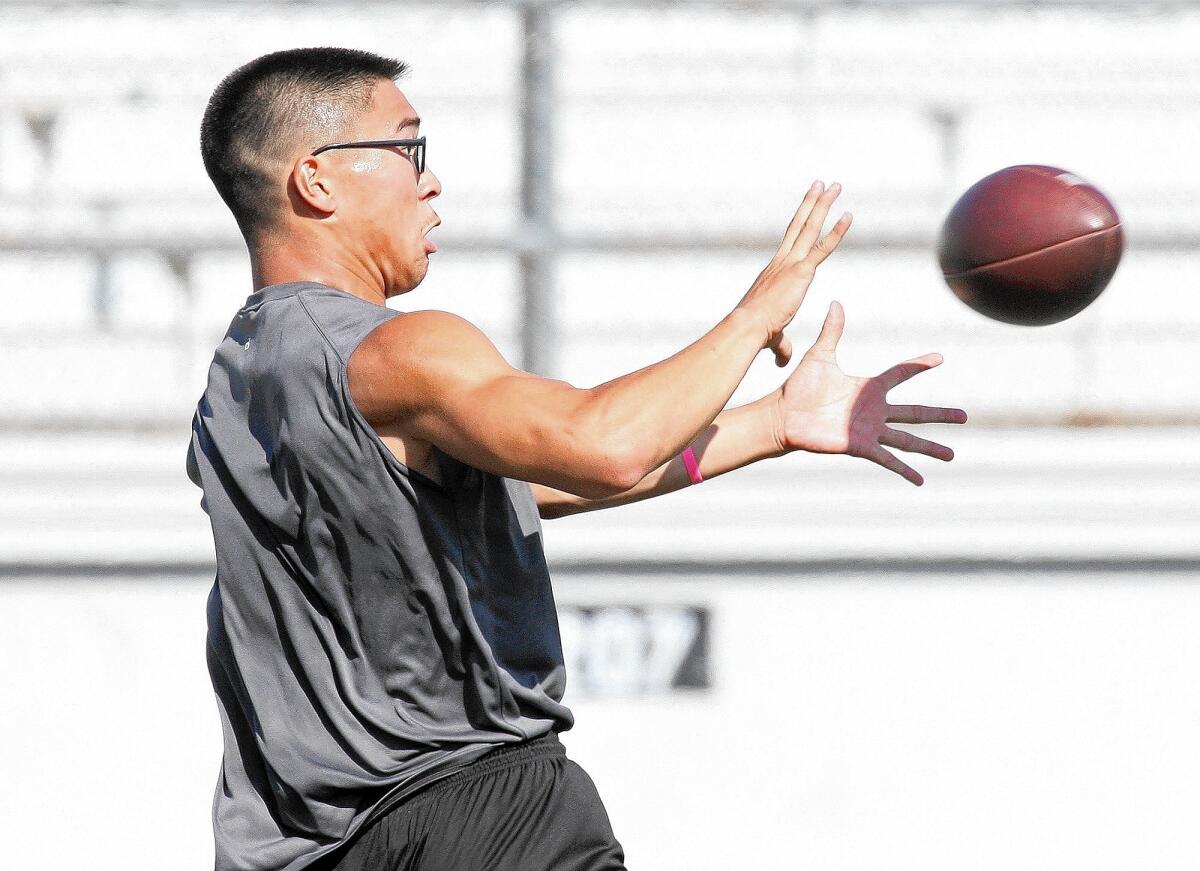 Glendale's Daniel Jung receives a pass during practice on Wednesday, May 28, 2014.