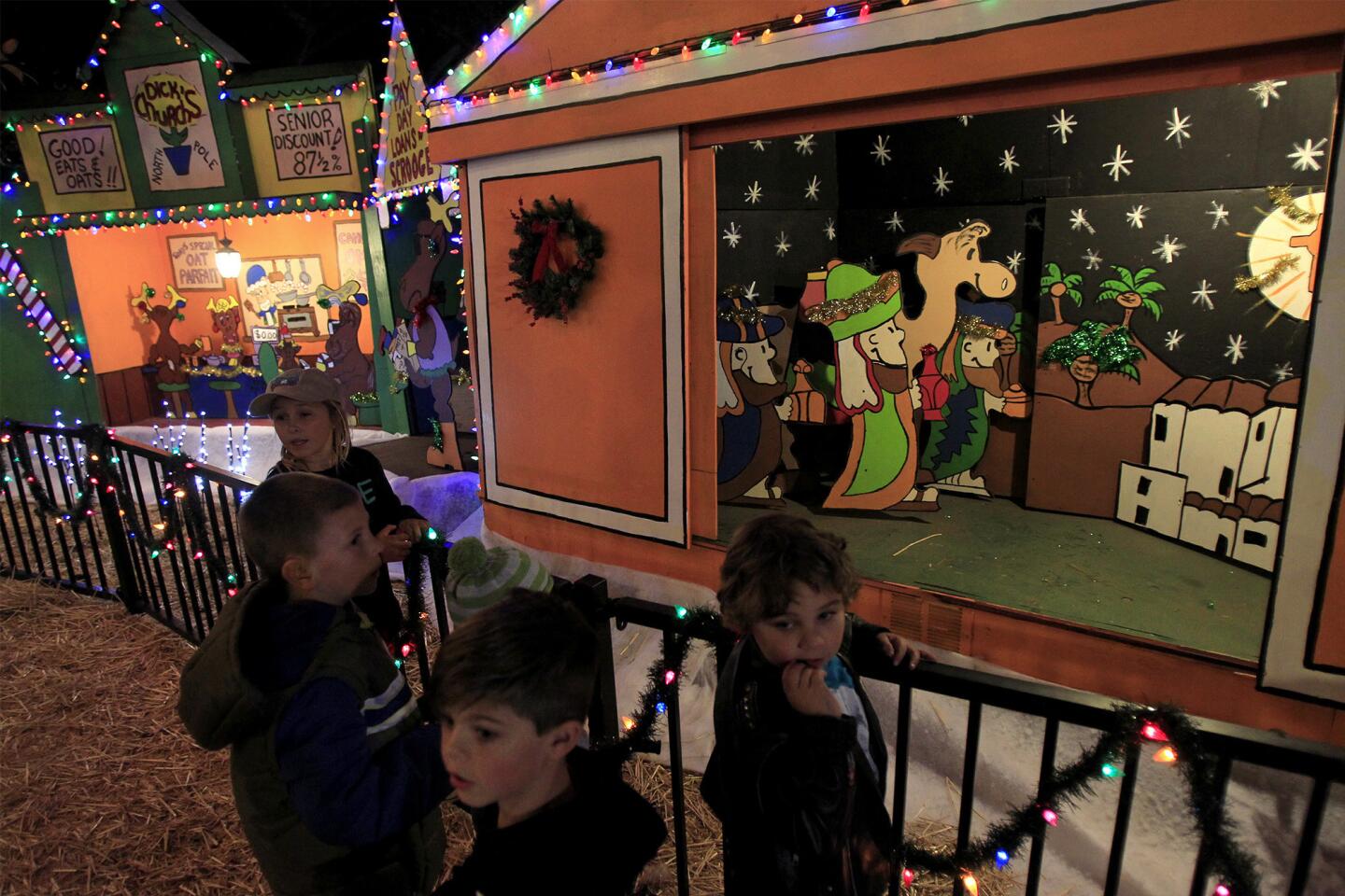 Photo Gallery: Snoopy House