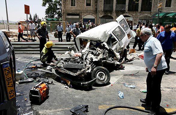 Israel, bulldozer, Jerusalem, crushed vehicle