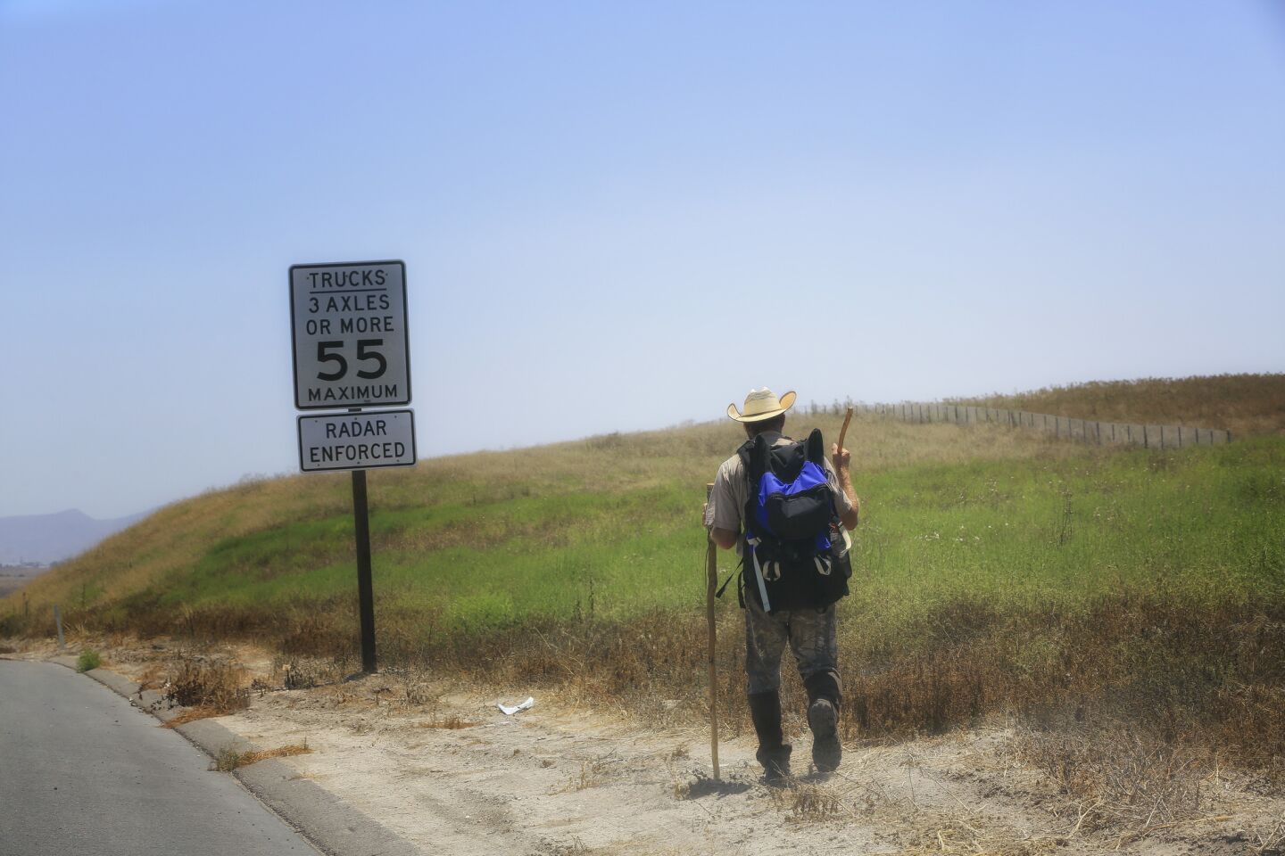 Walking the entire lenghth of the U.S. Mexico border
