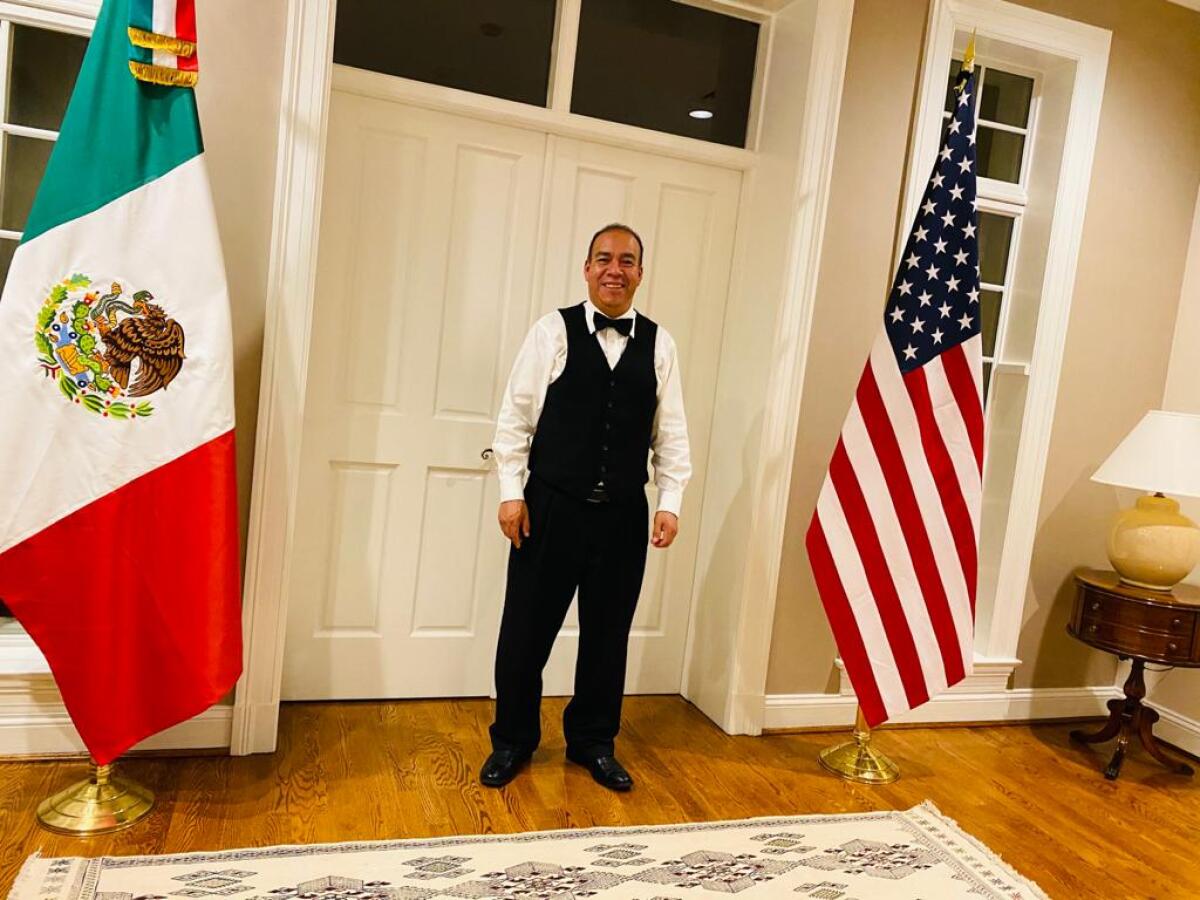 Margarito García fue el mayordomo de la residencia oficial del embajador de México en Estados Unidos.