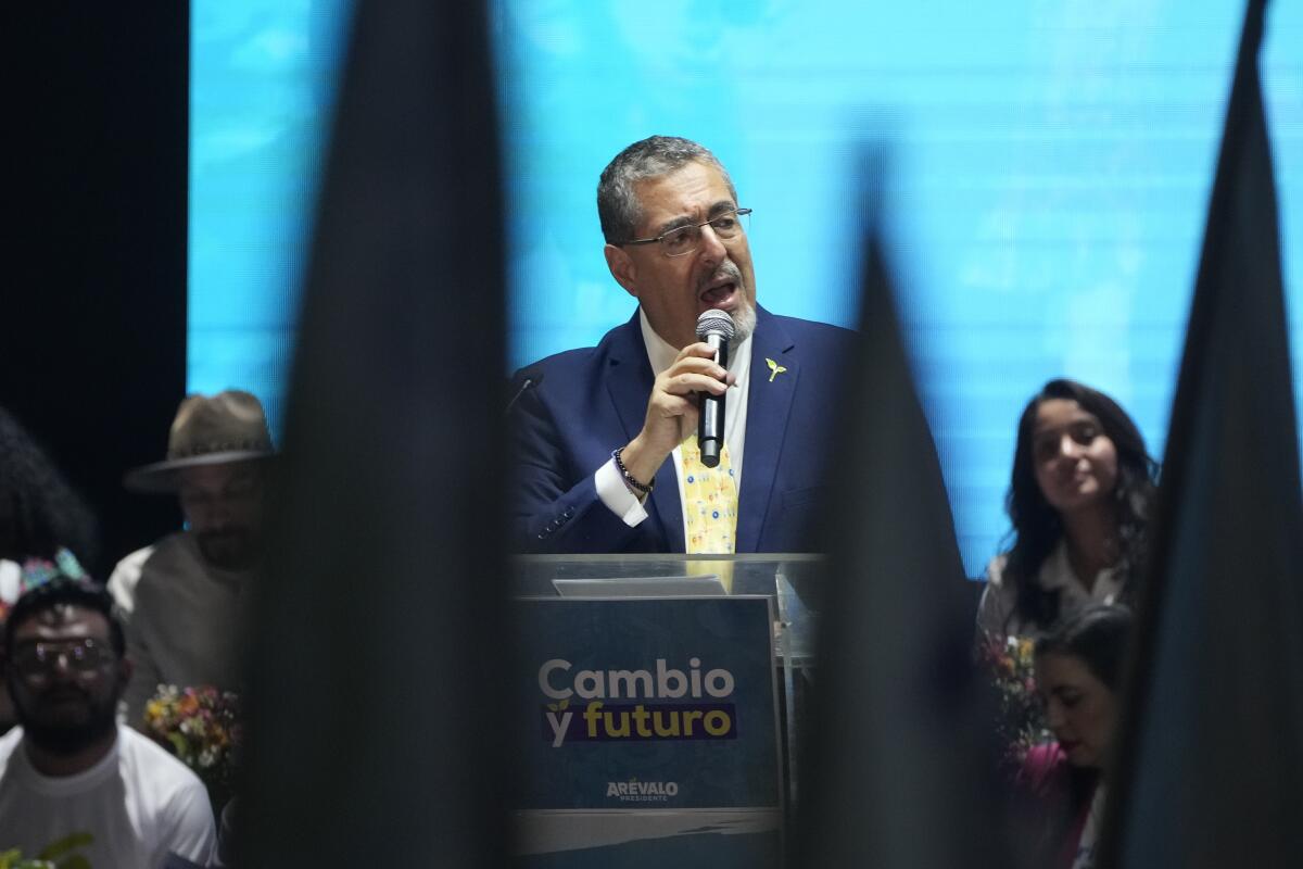 Bernardo Arévalo, candidato presidencial por el Movimiento Semilla, 