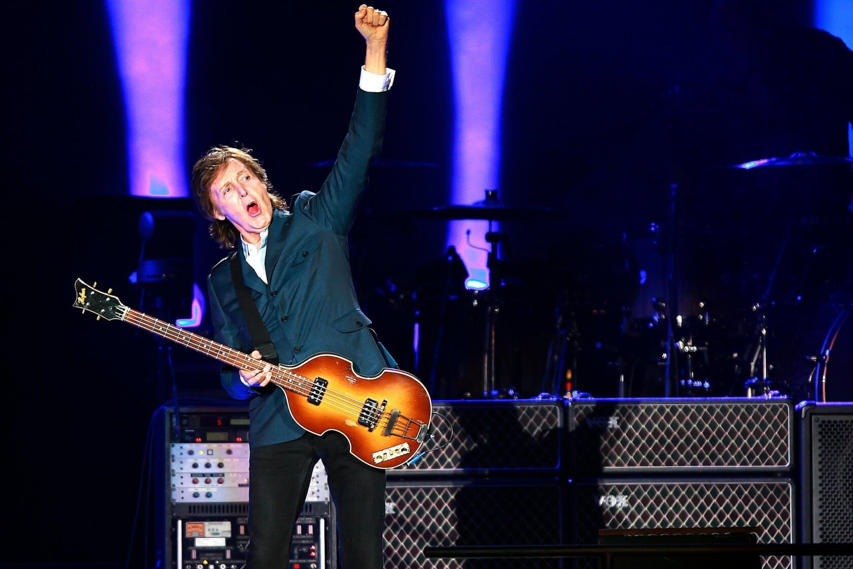 Paul Mccartney Wowed A Sell Out Crowd Of 42 000 At His Petco