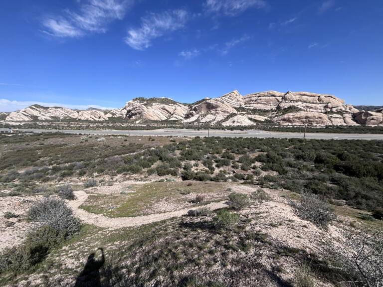 Try Rocks 3 desert hikes near L.A. to try before winter's end - Los Angeles Times