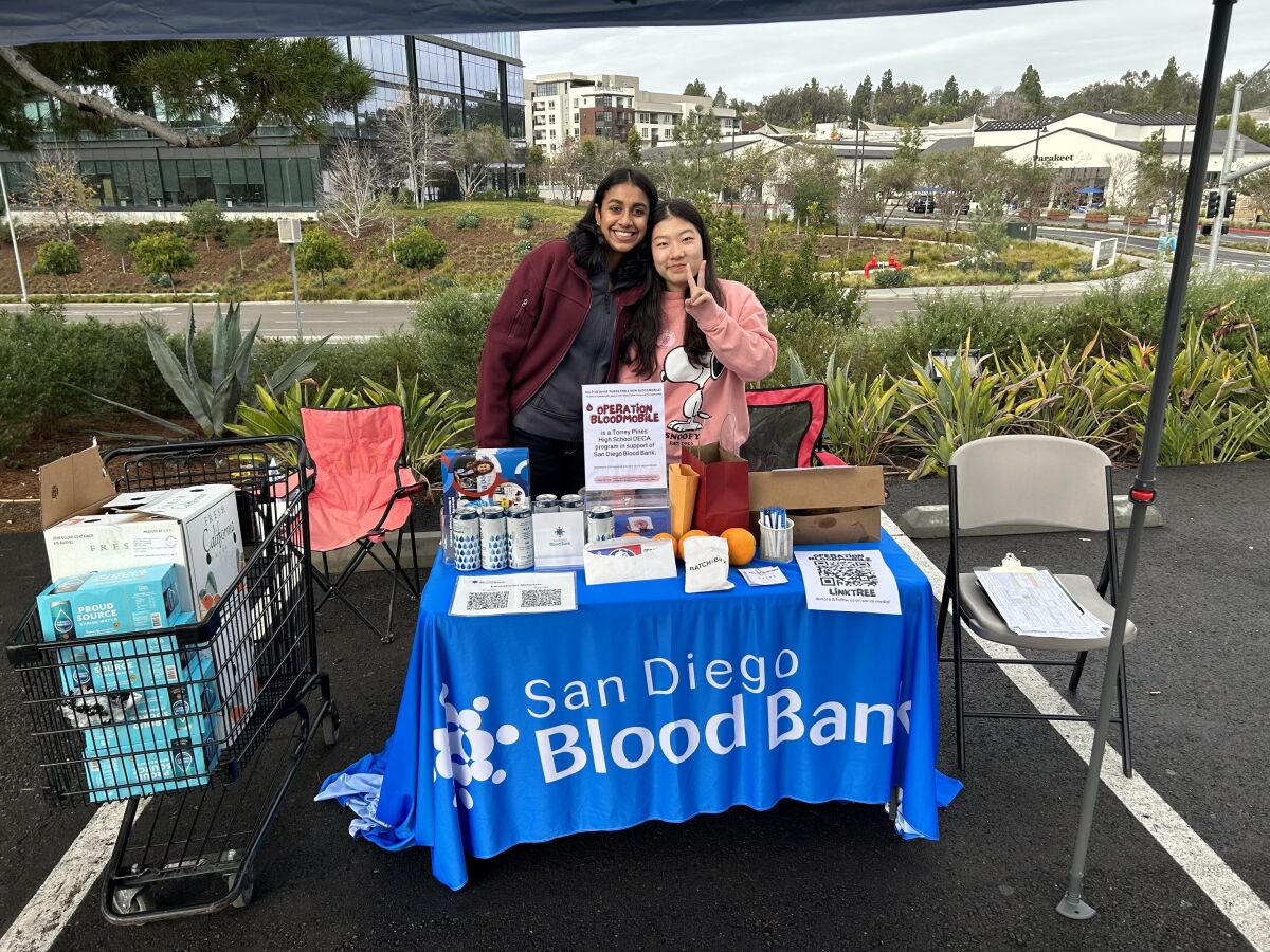 Torrey Pines students Nethra Mahendran and Minseo Kwan held a blood drive at Del Mar Highlands Town Center on Jan. 15.
