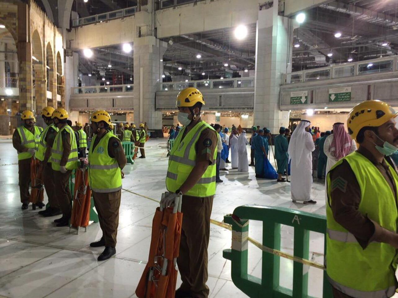 Crane collapse at Mecca mosque