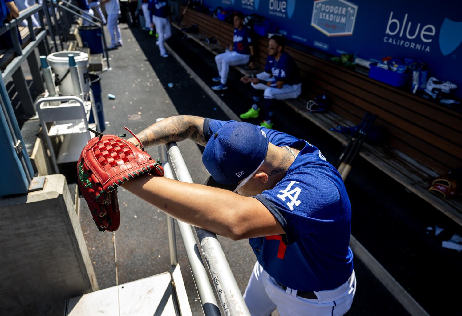 Letters to Sports: How did Julio Urías not learn first lesson?