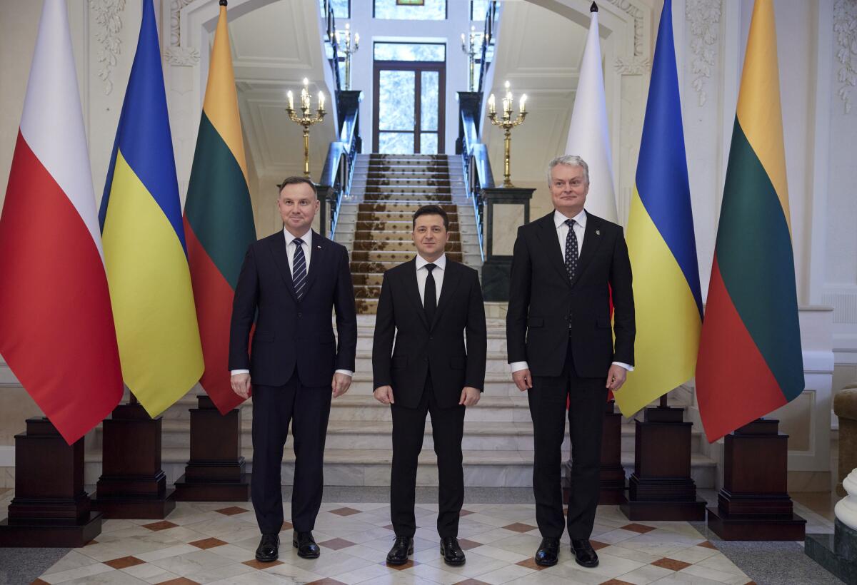 Ukrainian President Volodymyr Zelenskyy with Poland's President Andrzej Duda and Lithuania's President Gitanas Nauseda  