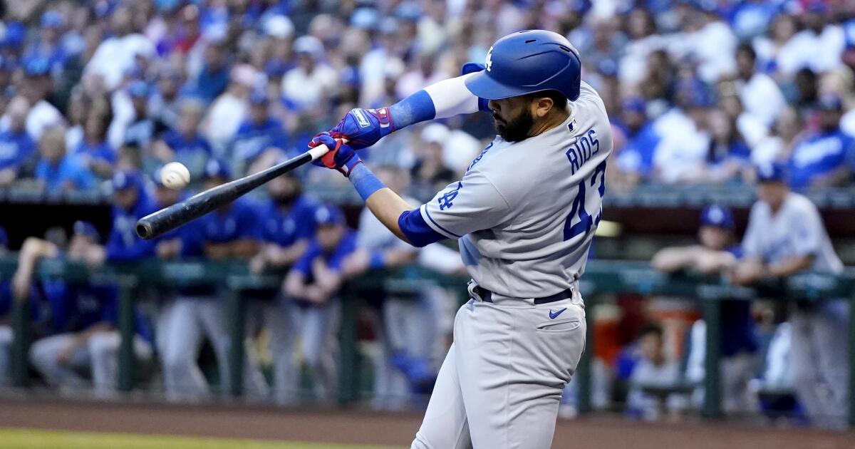 Rios, Betts hit back-to-back HRs, Dodgers top D-backs 6-4