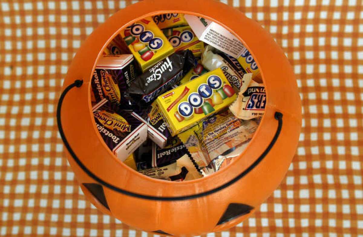 Halloween sales will slump in 2013 compared with last year, according to the National Retail Federation.
