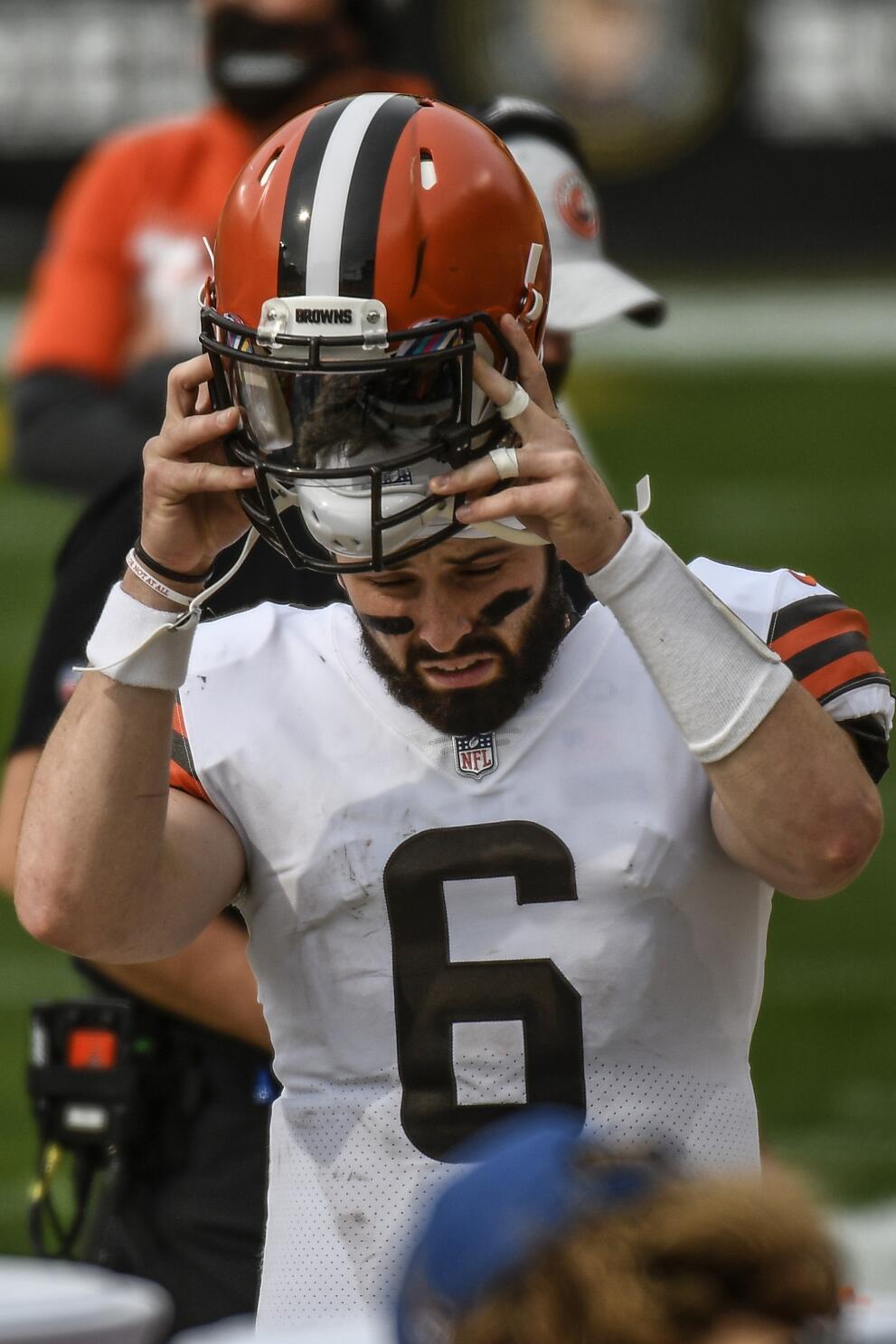 NFL Players Send Prayers to Browns RB Nick Chubb After Ugly Knee