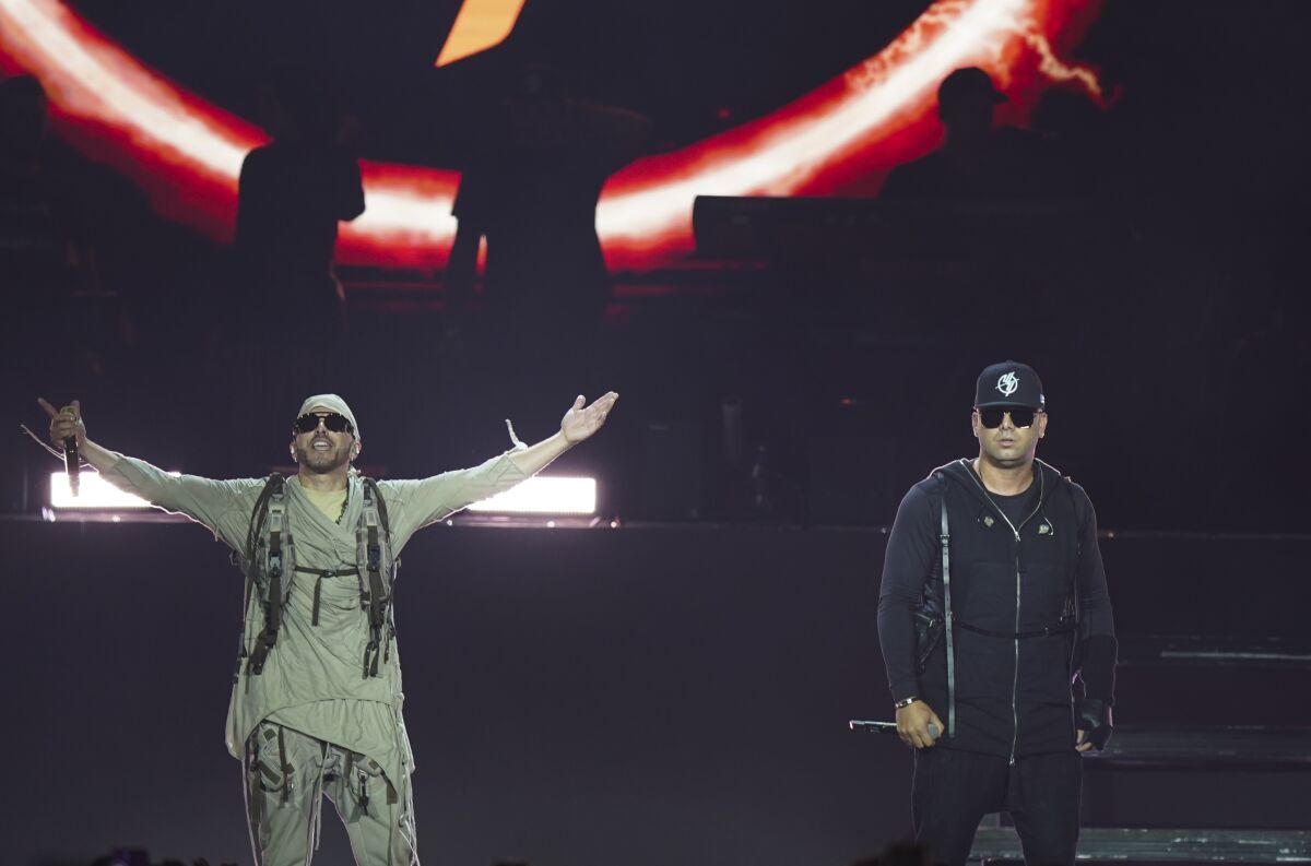 El dúo puertorriqueño de reggaetón Wisin & Yandel durante un concierto en la Ciudad de México el 25 de agosto de 2022.