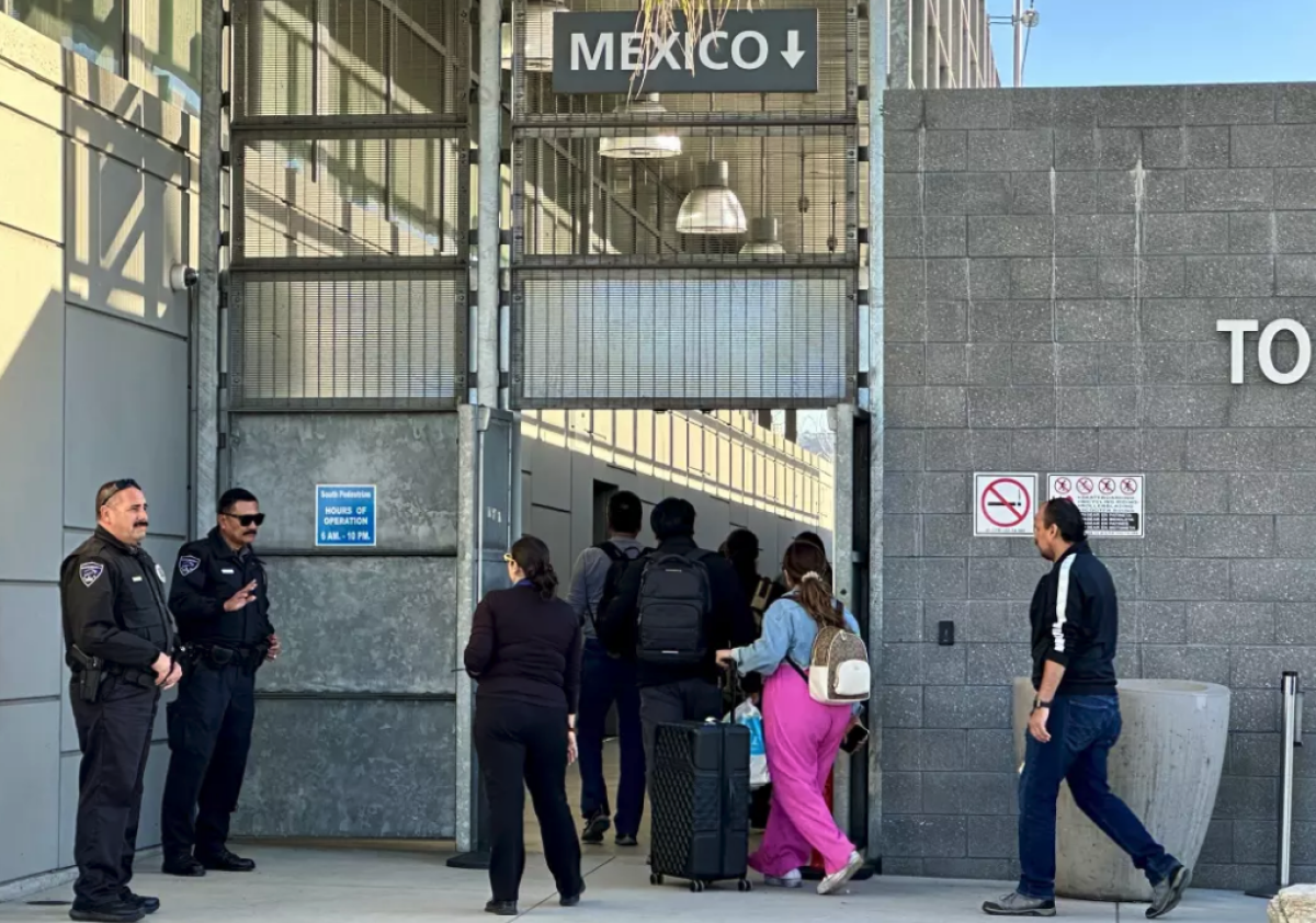 El paso de PedWest en la frontera entre San Diego y Tijuana.