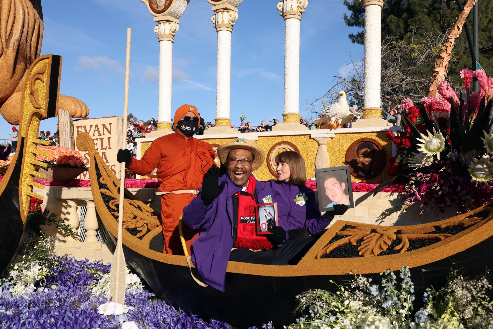 The Donate Life float, "Courage to Hope."