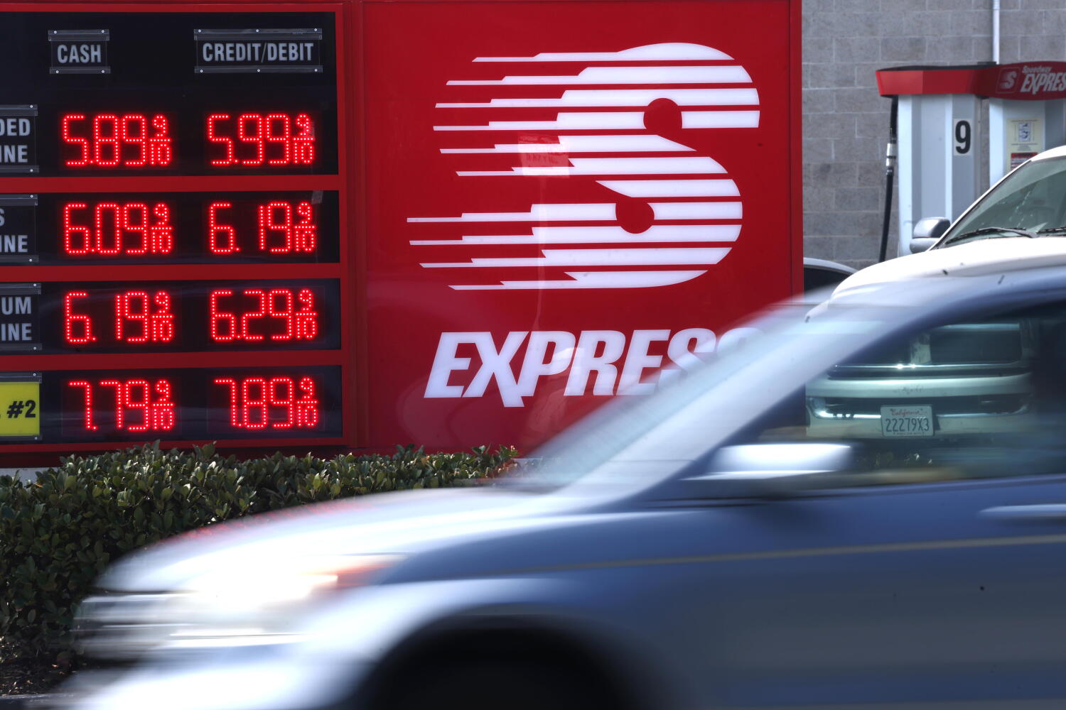 Your last-minute guide to California governor candidates' views on gas prices, EVs and high-speed rail