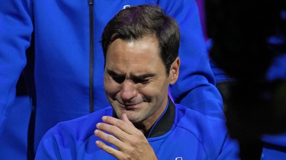 Roger Federer retires from tennis after Laver Cup loss - Los Angeles Times