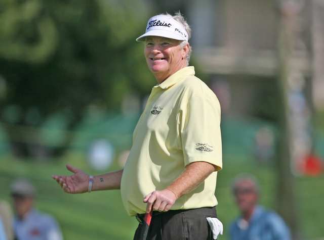 Mark Wiebe pulled to within two strokes of leader Nick Price by shooting a 65 during the second round of the Toshiba Classic golf tournament at Newport Beach Country Club on Saturday.